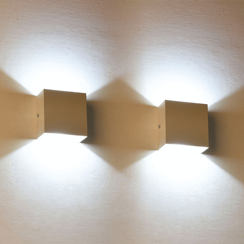 Lampada da Parete LED Moderna e Impermeabile