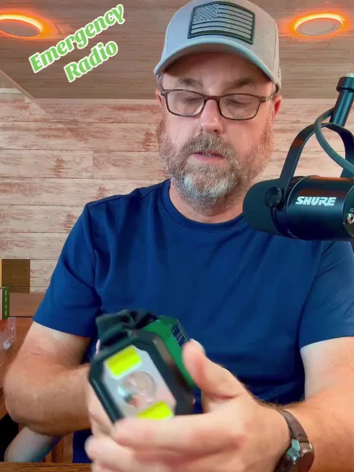 Radio d'emergenza multifunzionale - SurvivorPower