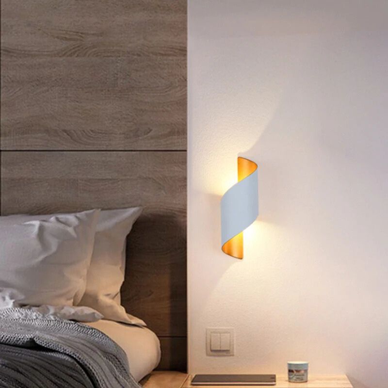 LumiElegance Lampada da Comodino a Nastro | Luce notturna LED moderna per camera da letto, soggiorno e ufficio