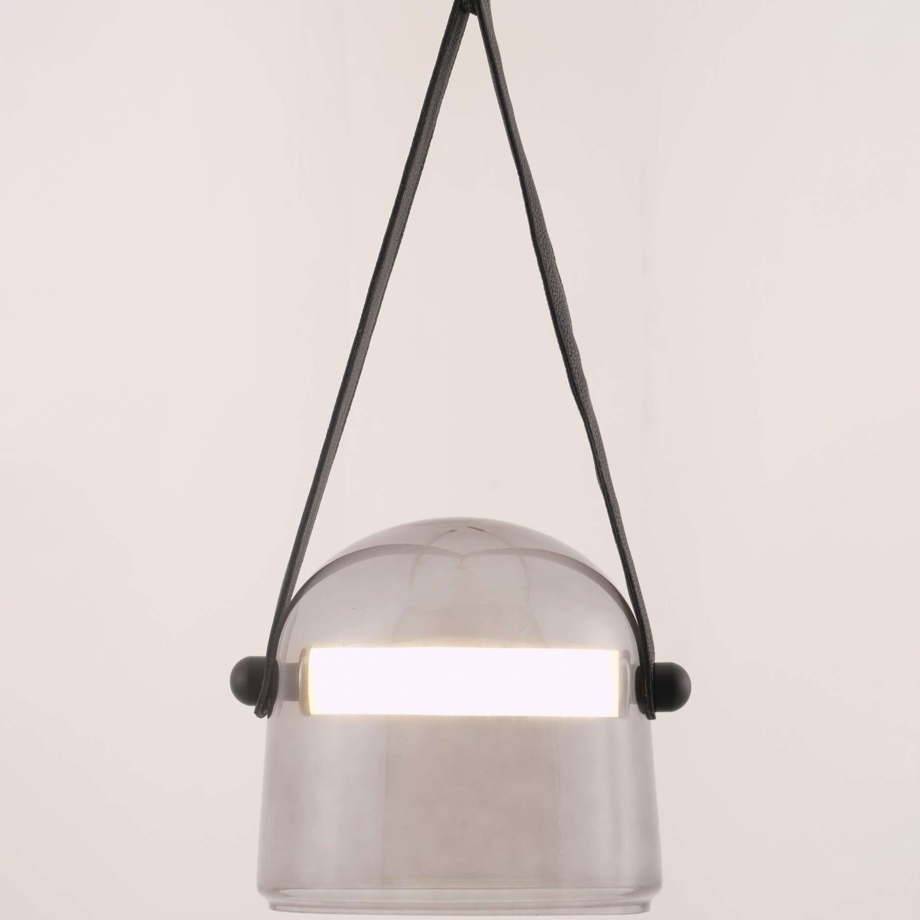 Lampadario - Illuminazione Elegante e Minimalista