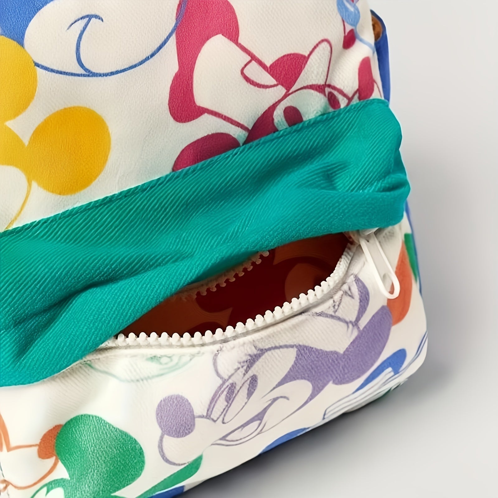 Zaino Cartoon Felice – Leggero e Divertente per Ogni Giorno