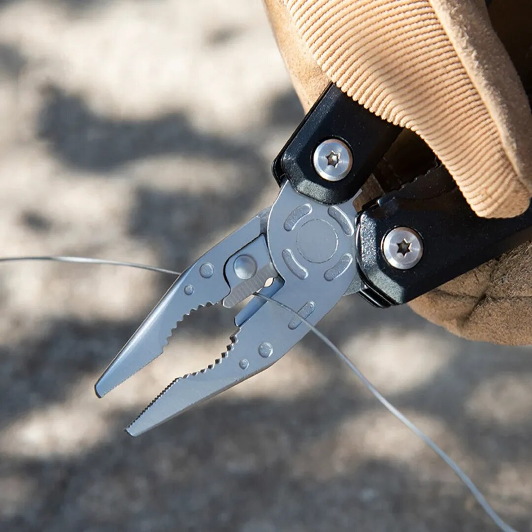 Set di Strumenti Multi-Funzionali TitanCraft | Strumento di Sopravvivenza in Acciaio Inossidabile Premium