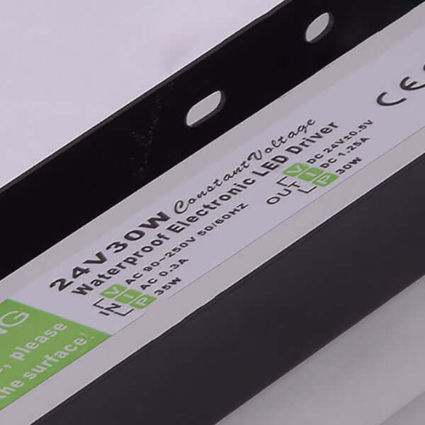 Lampada da Parete Esterna a LED - Design Snello e Stile