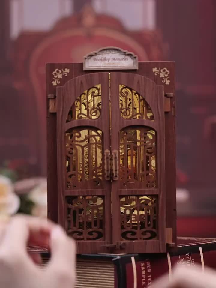 Negozio di Libri Miniatura Fai-da-te – Kit in Legno 3D con Illuminazione per Decorazione Creativa