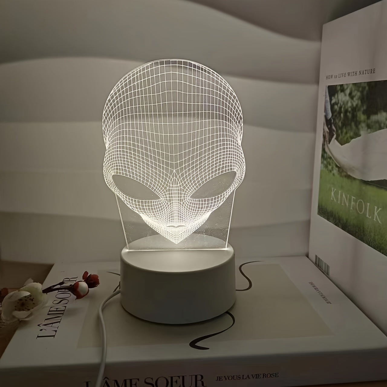 Lampada da Tavolo LED 3D Testa di Alieno con 7 Colori - Lunaris