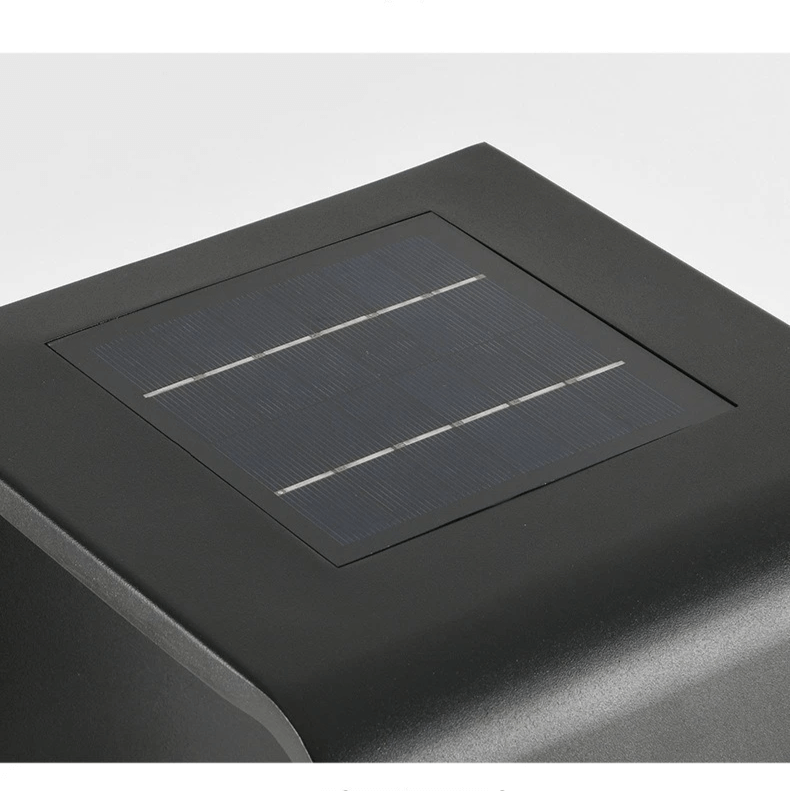 Lampada da Esterno a Energia Solare - Illuminazione per Giardino Elegante