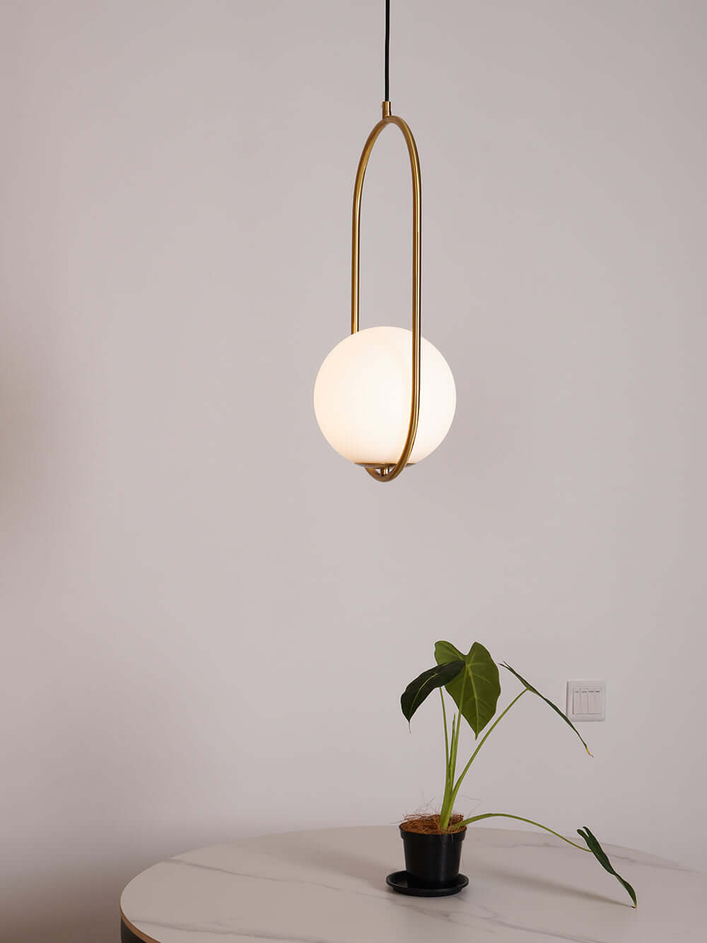 Lampada a Sospensione Moderna - Design Elegante e Stiloso