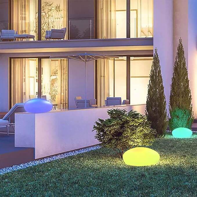 Lampada da Giardino LED - Illuminazione Esterna con Telecomando