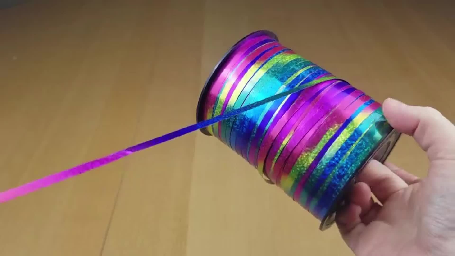 Set di Nastro Curling Olografico – Perfetto per Decorazioni di Feste e Incarti Regalo