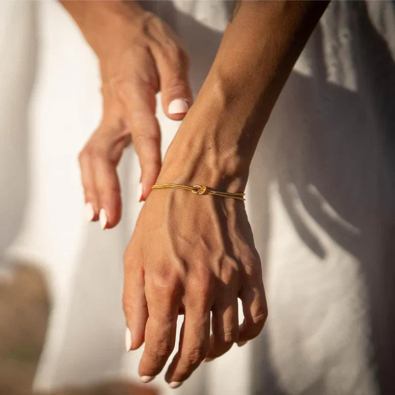 Bracciale Minimalista con Nodo – Elva