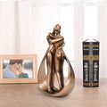 UnityEmbrace - Estatua artesanal que simboliza el amor eterno