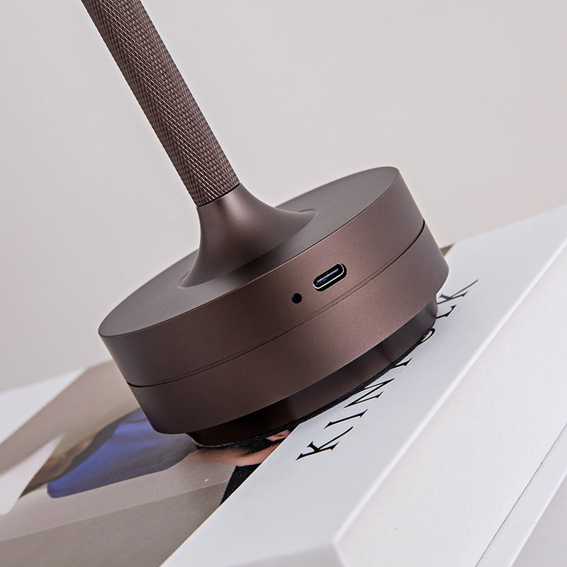 ClarityGlow Edizione di Lusso | Lampada da Tavolo LED Senza Fili