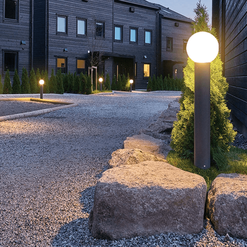 Moderna Lampada LED da Esterno - Illuminazione per Giardino e Viali