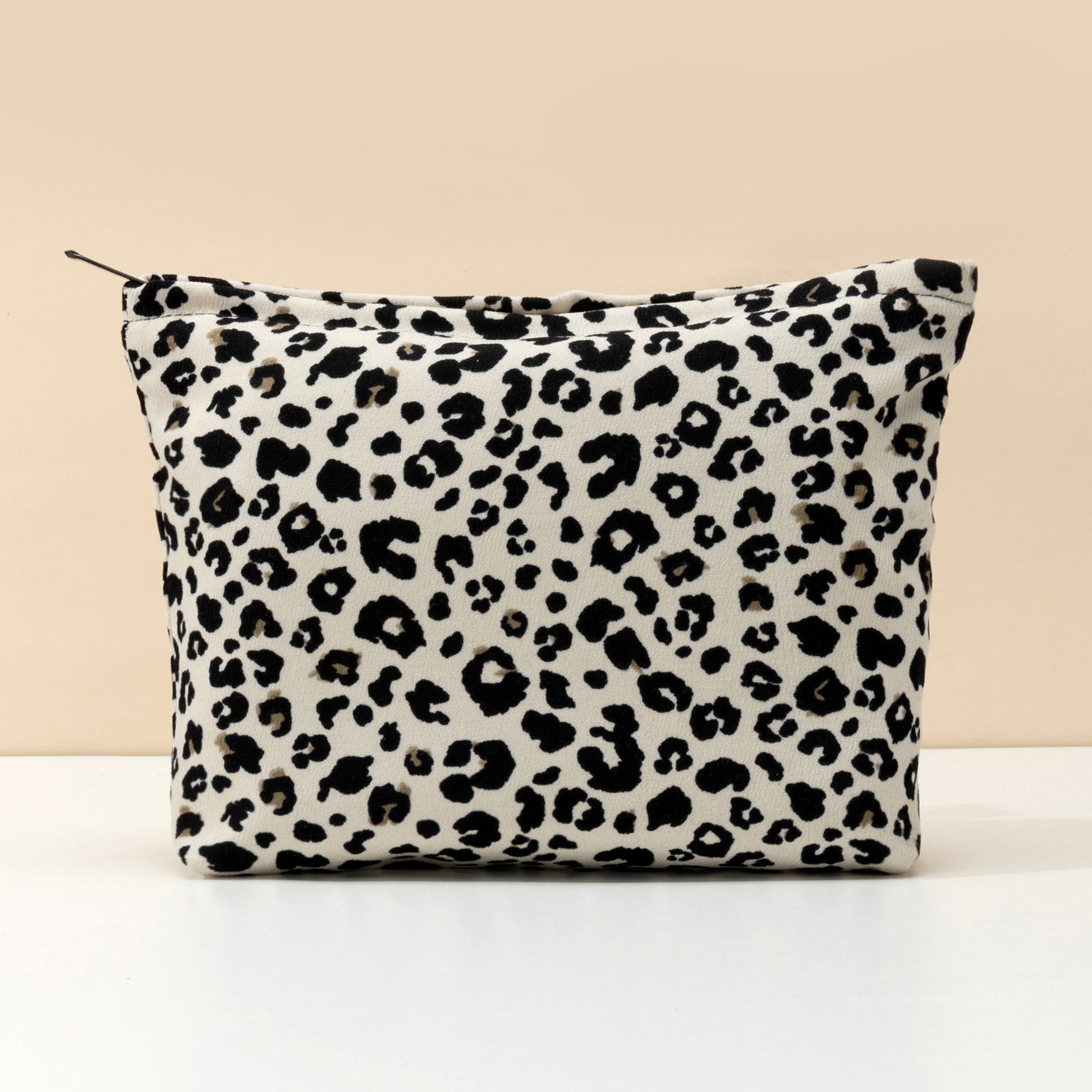 Borsa da Trucco Chic a Stampa Leopardata – Compatta e Funzionale