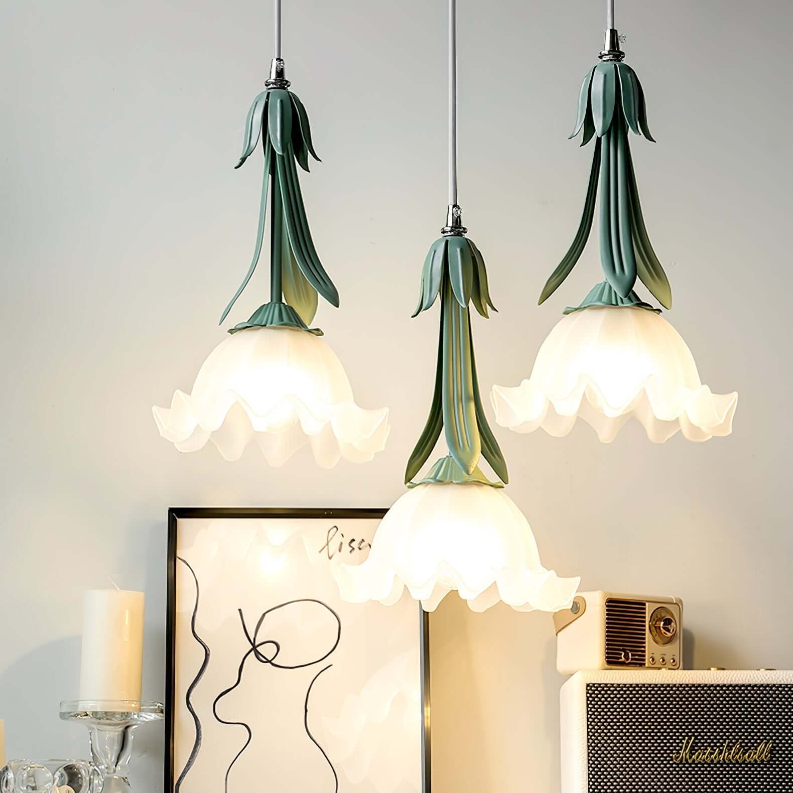 Elegante Lampada a Sospensione con Design a Fiore