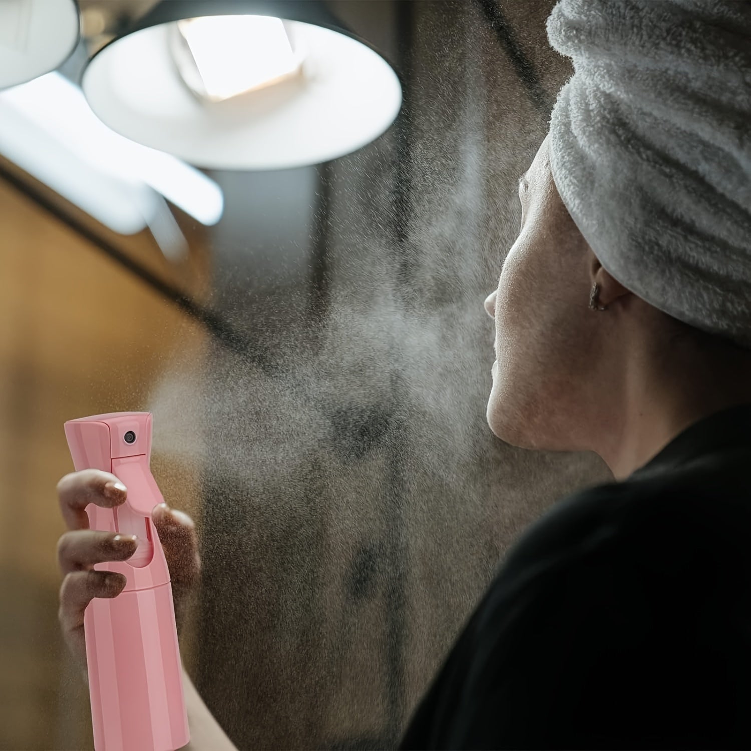 Spray Bottle a Nebbia Fine – 200ml per Precisione nella Cura dei Capelli e delle Piante