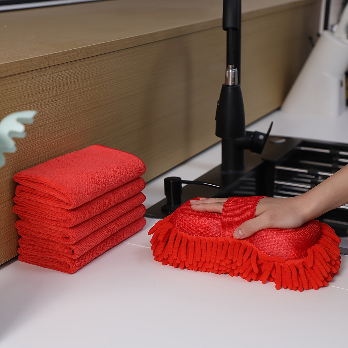 Set di Lavaggio Auto in Microfibra – Spugna e Asciugamani per Risultati Brillanti