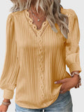Ute | Blouse à manches longues avec encolure en dentelle et manches bouffantes