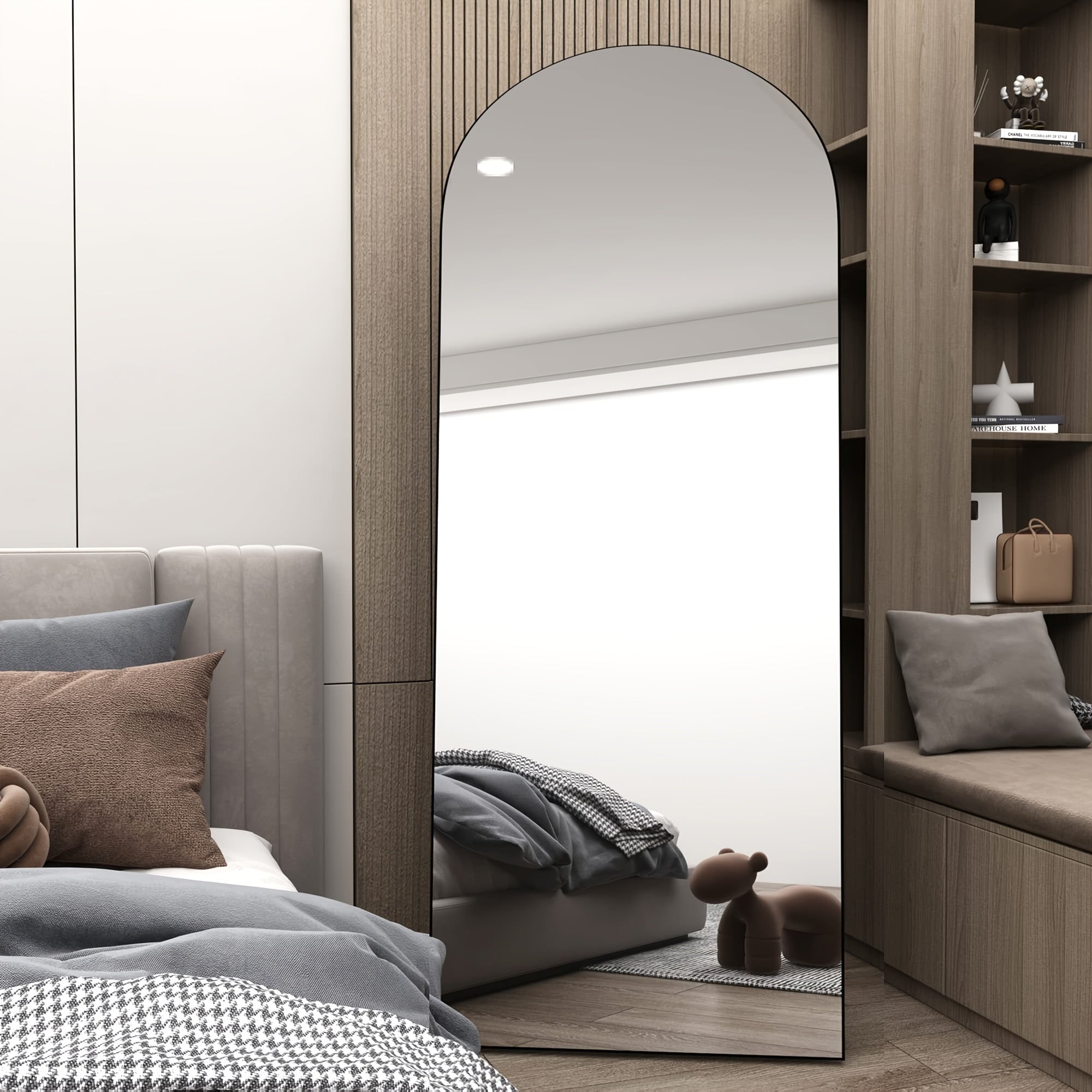 Specchio Curvo a Piena Altezza – Elegante e Funzionale