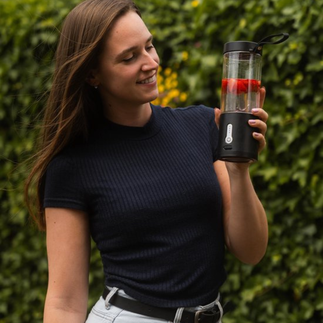 Frullatore Portatile per Smoothie con 6 Potenti Lame - BlendEase Pro