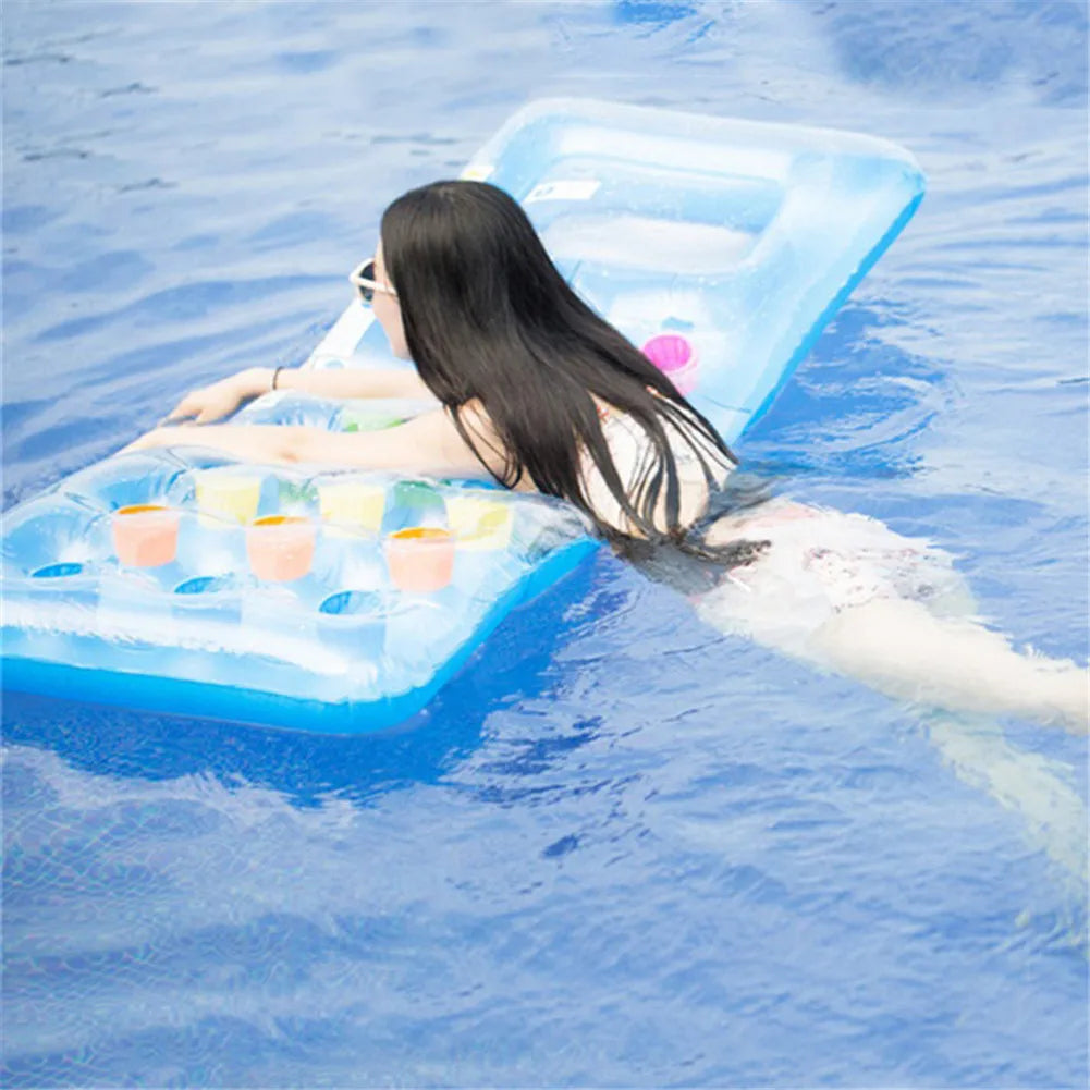 Lounge Gonfiabile di Lusso con Accenti Colorati - Perfetto per il Relax sull'Acqua