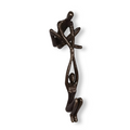 DynamicDuo - Homme soulève femme statuette d'art