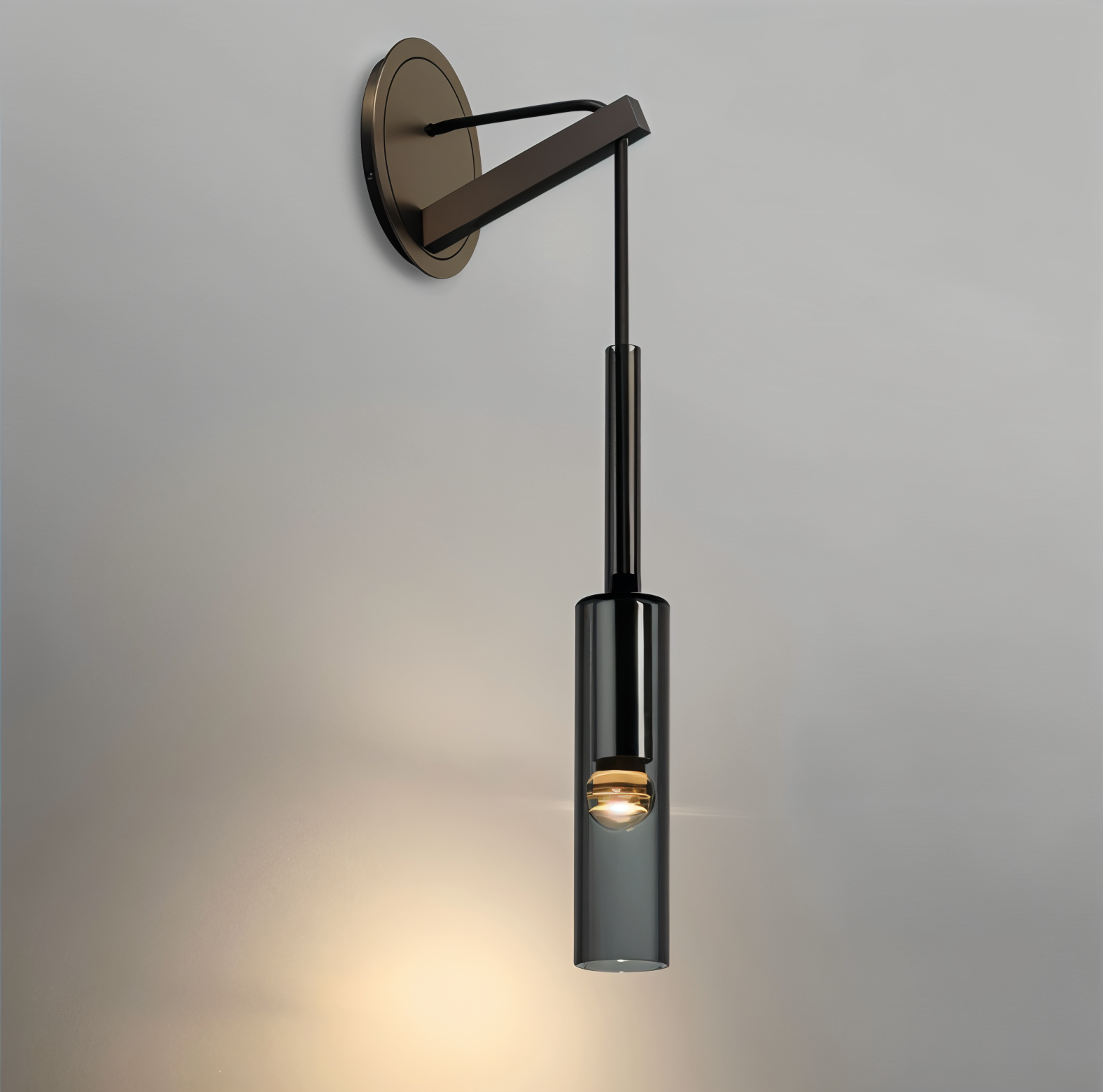 Minimal Wall Light with Smoke Glass – Orvane