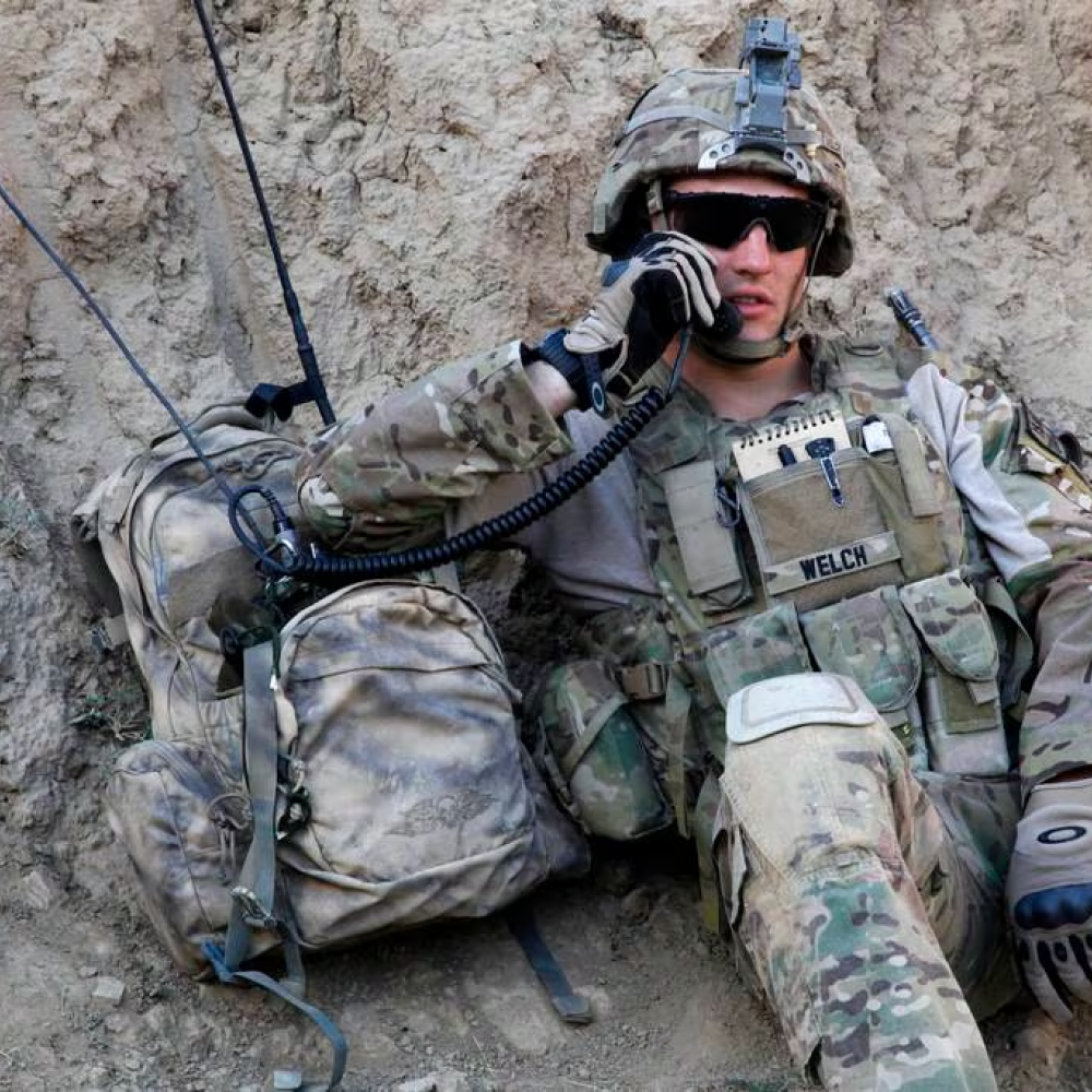 Occhiali da sole Polarizzati GlareShield | Eyewear fotochromico UV 400 durevole per attività all'aperto