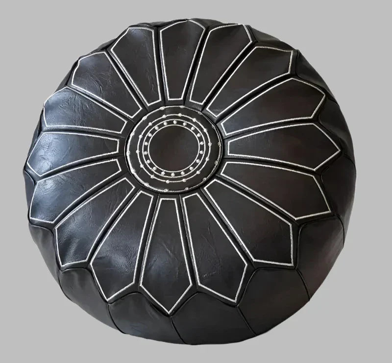 Pouf in Pelle di Lusso – Comfort e Design