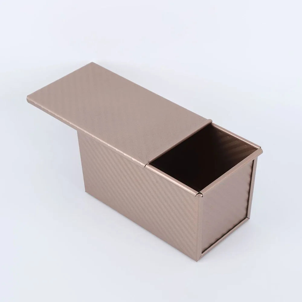 Set di Stampo da Forno Antiaderente in Oro Rosa a 2 Pezzi con Coperchio - Brielle