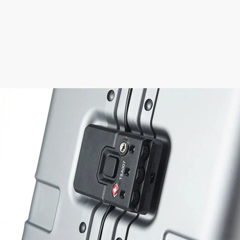 Valigia rigida in alluminio – Pristina