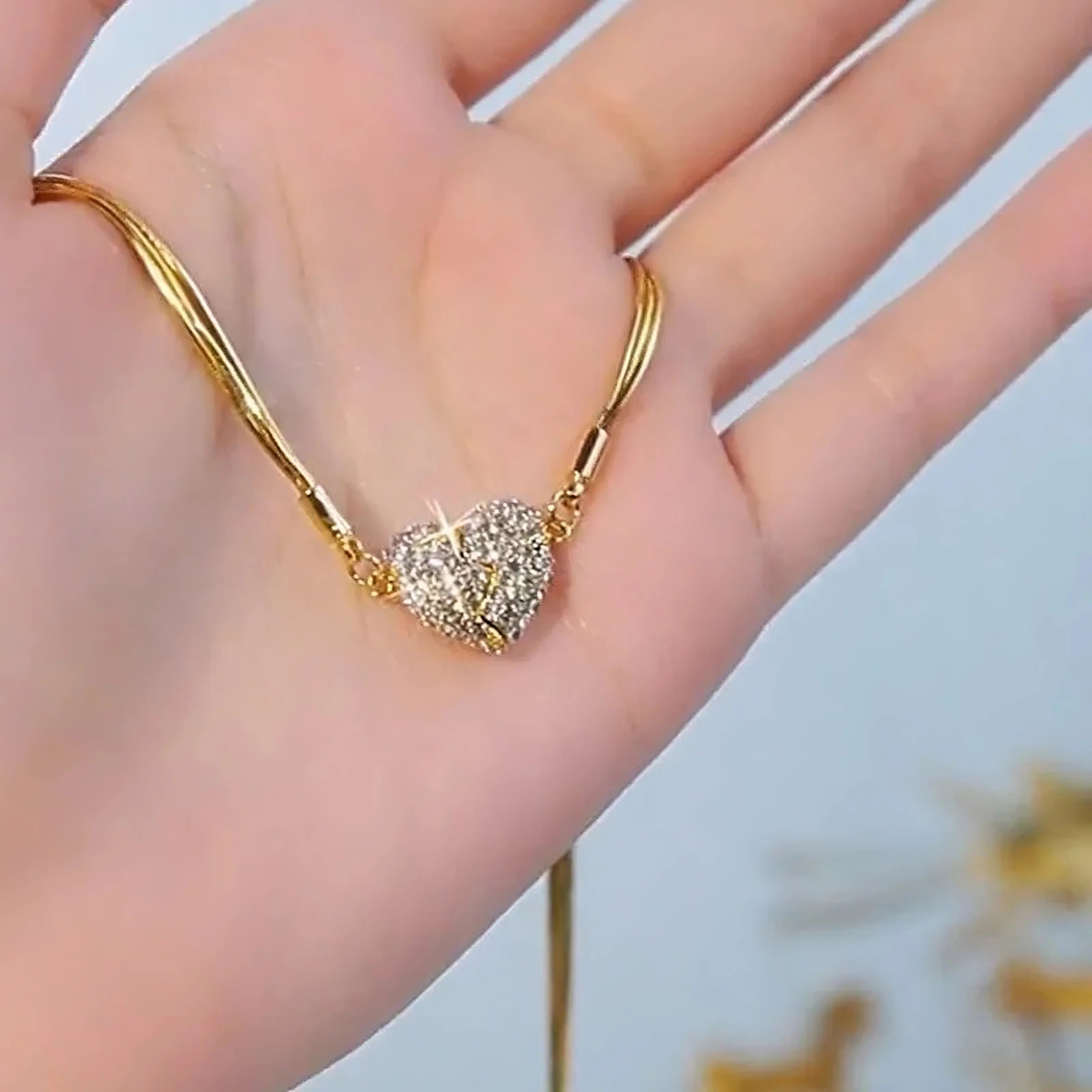 Anello d'Amore in Zirconio ForeverGleam | Ipoallergenico, privo di nichel e progettato per un'eleganza duratura