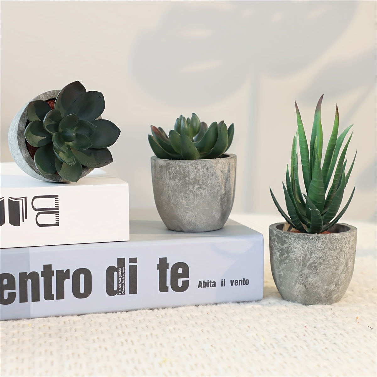 Set di Mini Piante Artificiali Decorative in Aspetto Cemento – Tocco Verde Elegante per Qualsiasi Interno
