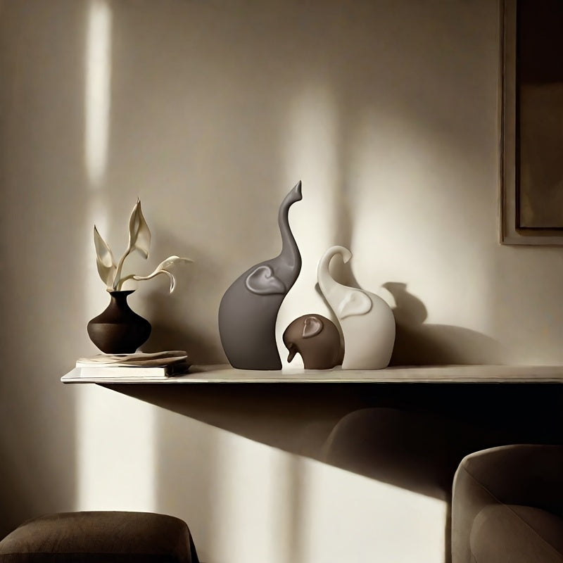 Set di 3 Figurine di Elefanti in Ceramica – Decorazione Moderna Opaca per Soggiorno o Ufficio