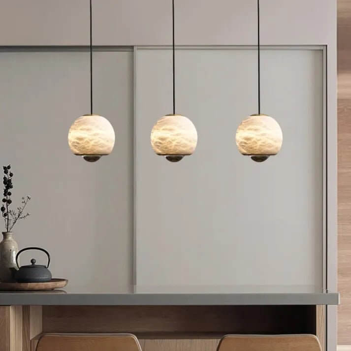 Lampadario - Sfera di Vetro Alabastro con Base in Marmo