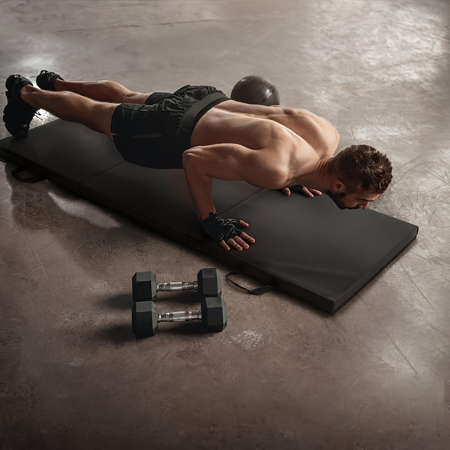 Tappetino yoga portatile pieghevole con spessa imbottitura, superficie in PU antiscivolo e maniglia