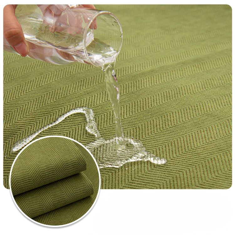 Protezione per Divano in Chenille con Motivo a Spina di Pesce – VeluraShield