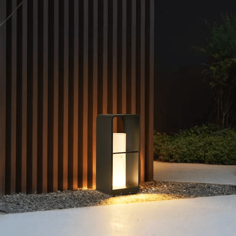 Lampada da Esterno a Energia Solare - Illuminazione per Giardino Elegante