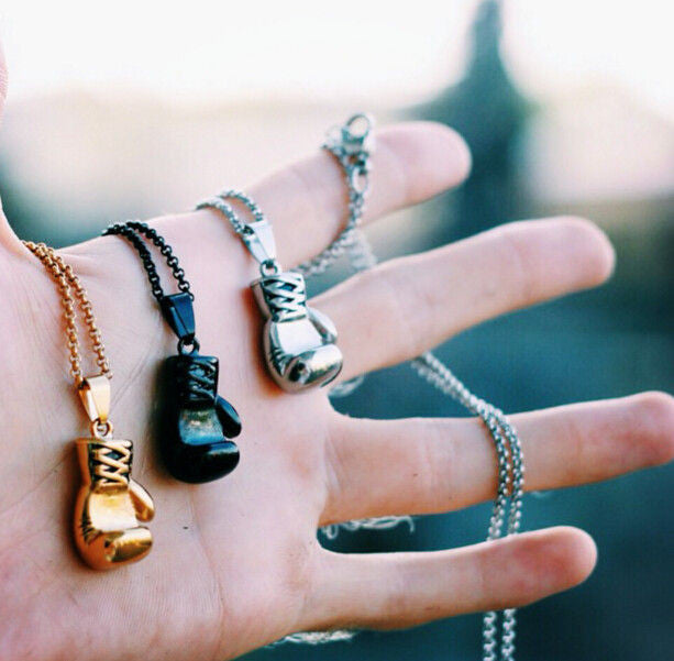 Man Box | Collana con Guanto da Boxe per Uomini Dominanti