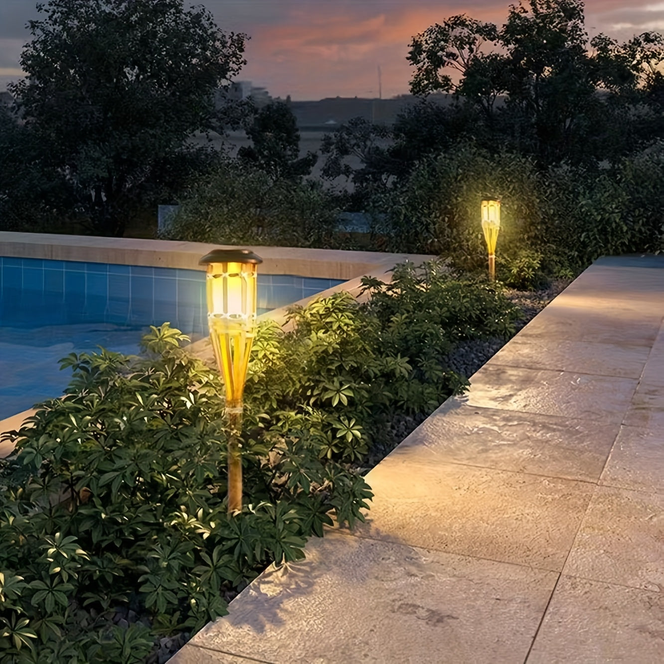 Lanterna a Fiamma in Bambù Solare – Atmosferica e Naturale