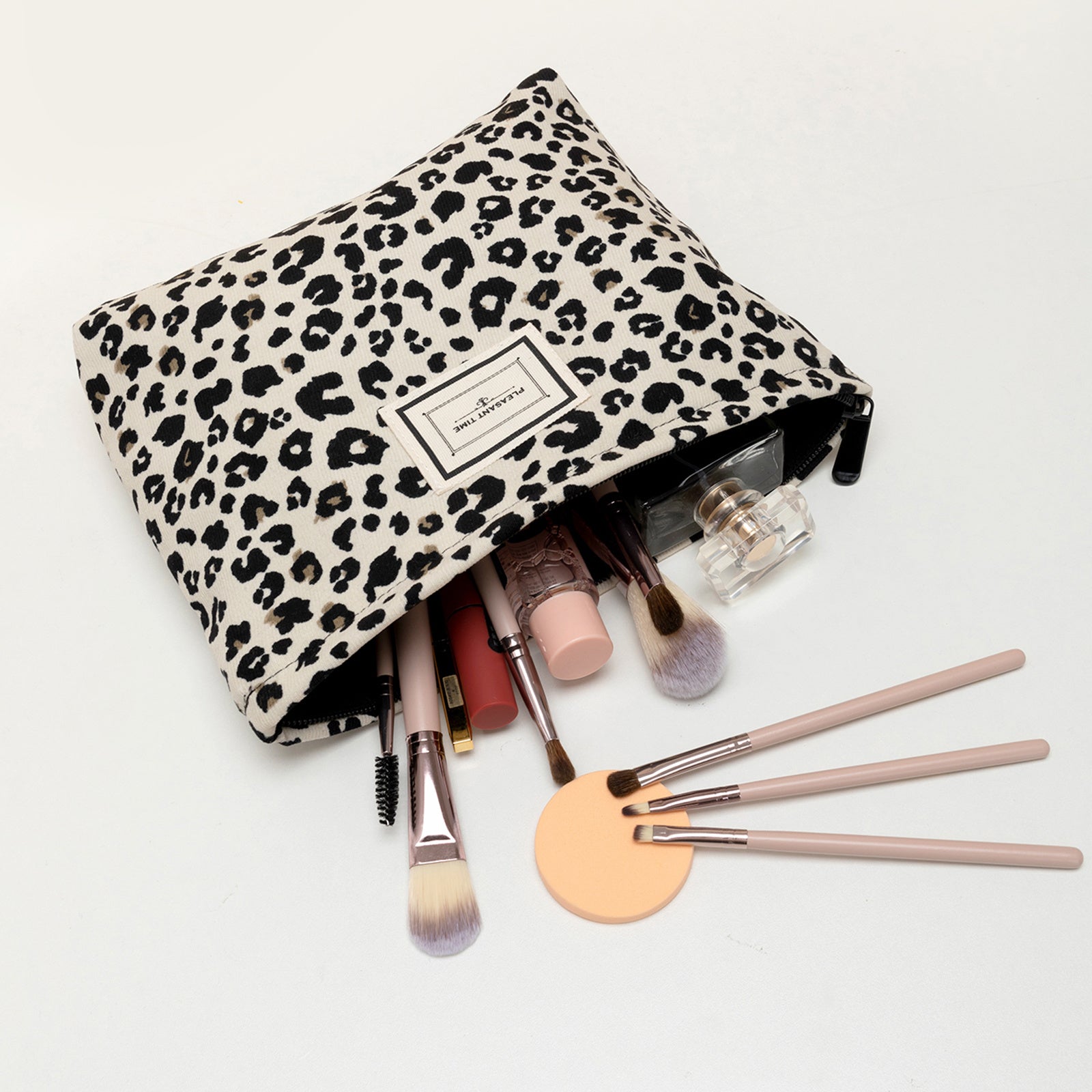 Borsa da Trucco Chic a Stampa Leopardata – Compatta e Funzionale