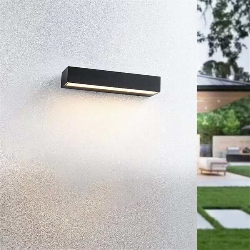 Lampada da Parete Moderna per Esterni - Illuminazione LED da Esterno