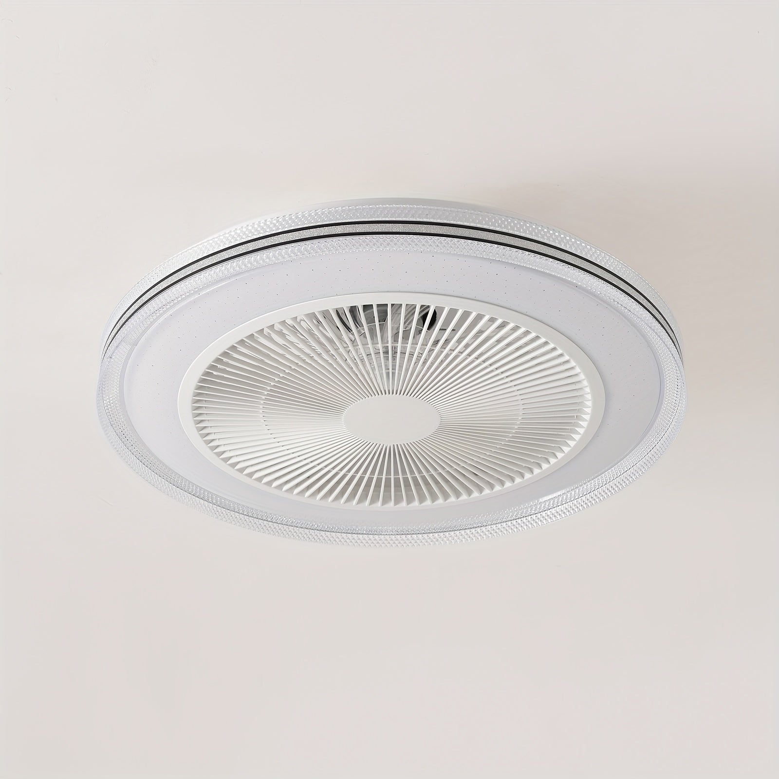 Ventilatore da soffitto LumiCool RGB – Fresco e Atmosferico