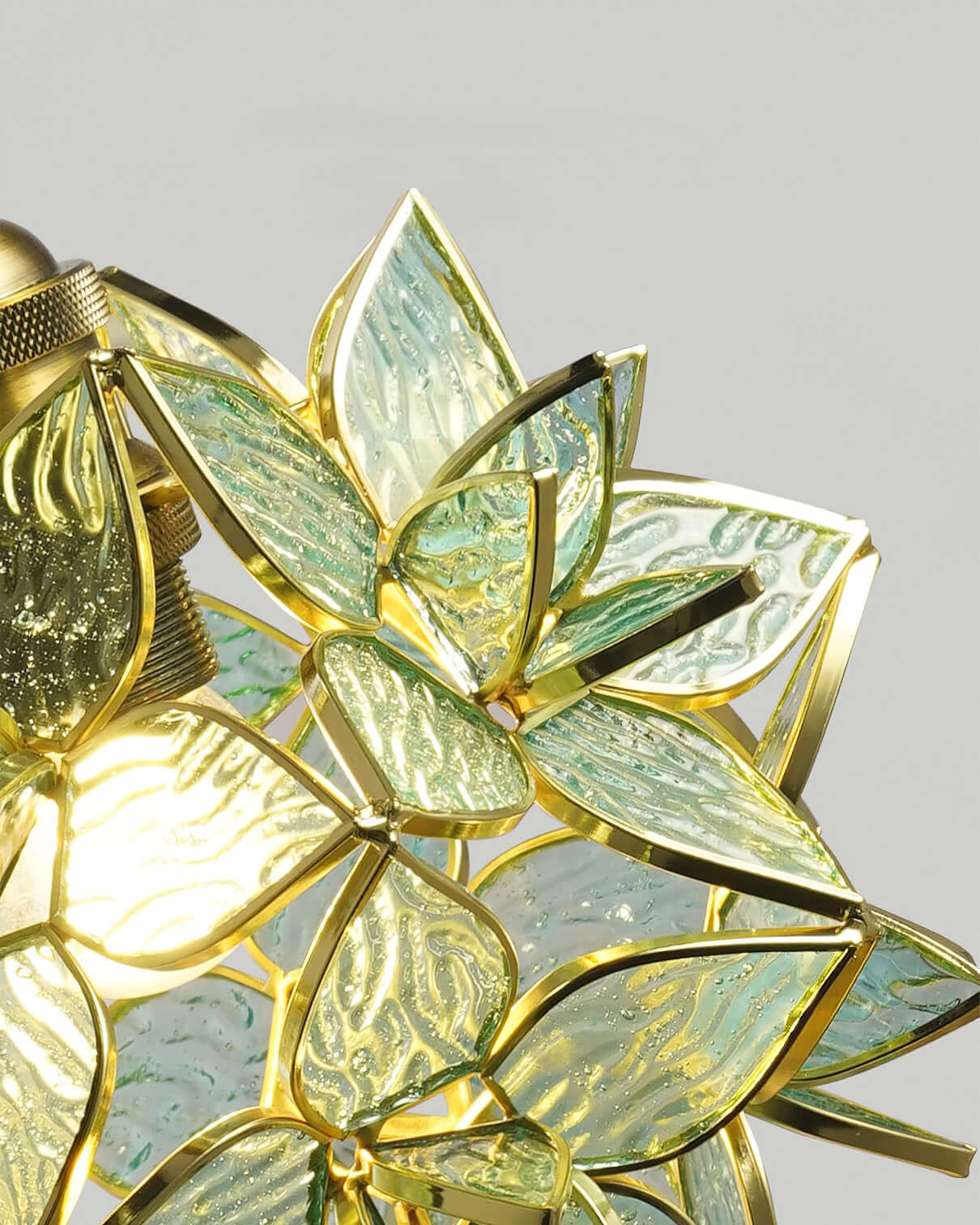 Lampada a Sospensione Elegante con Design a Conchiglia