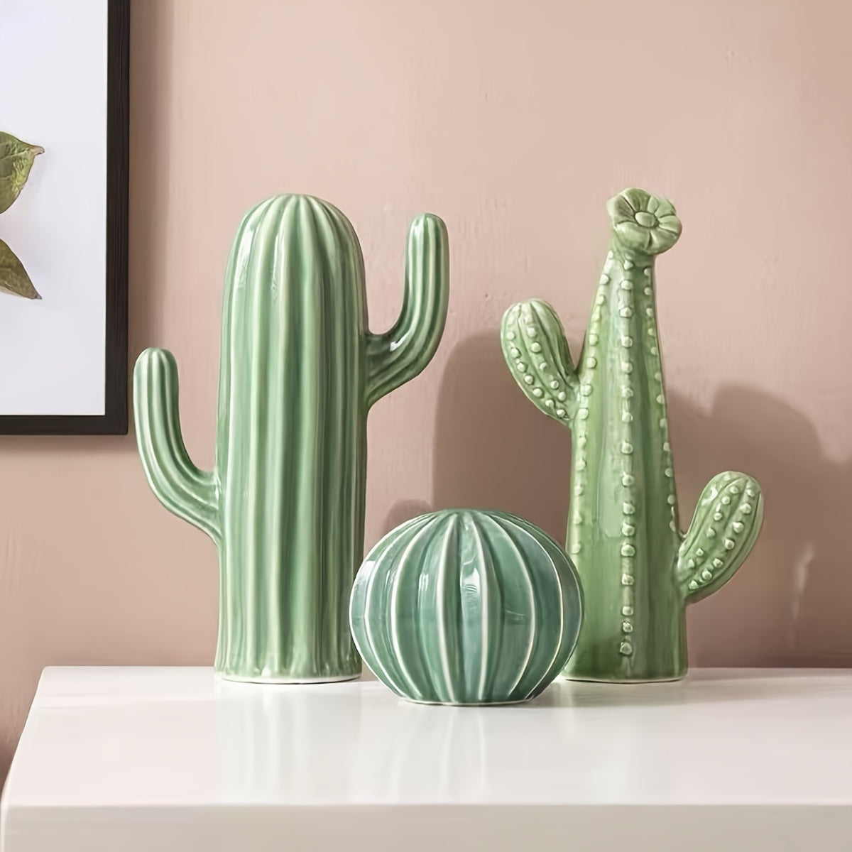 Trio di Decorazioni in Ceramica a Forma di Cactus – Ornamenti Interni Striati e Testurizzati
