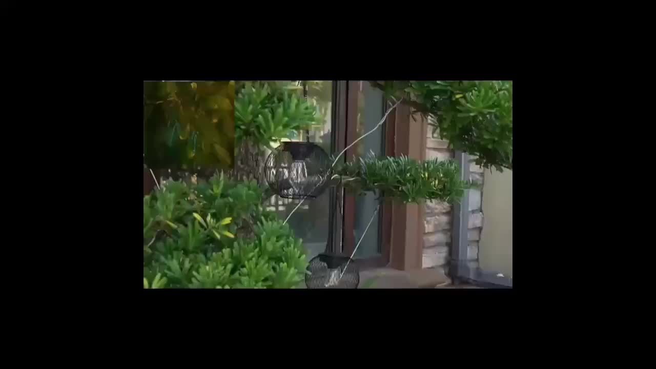 Lanterna da Giardino Solare in Legno – Ideale per l'Illuminazione Serale in Giardino