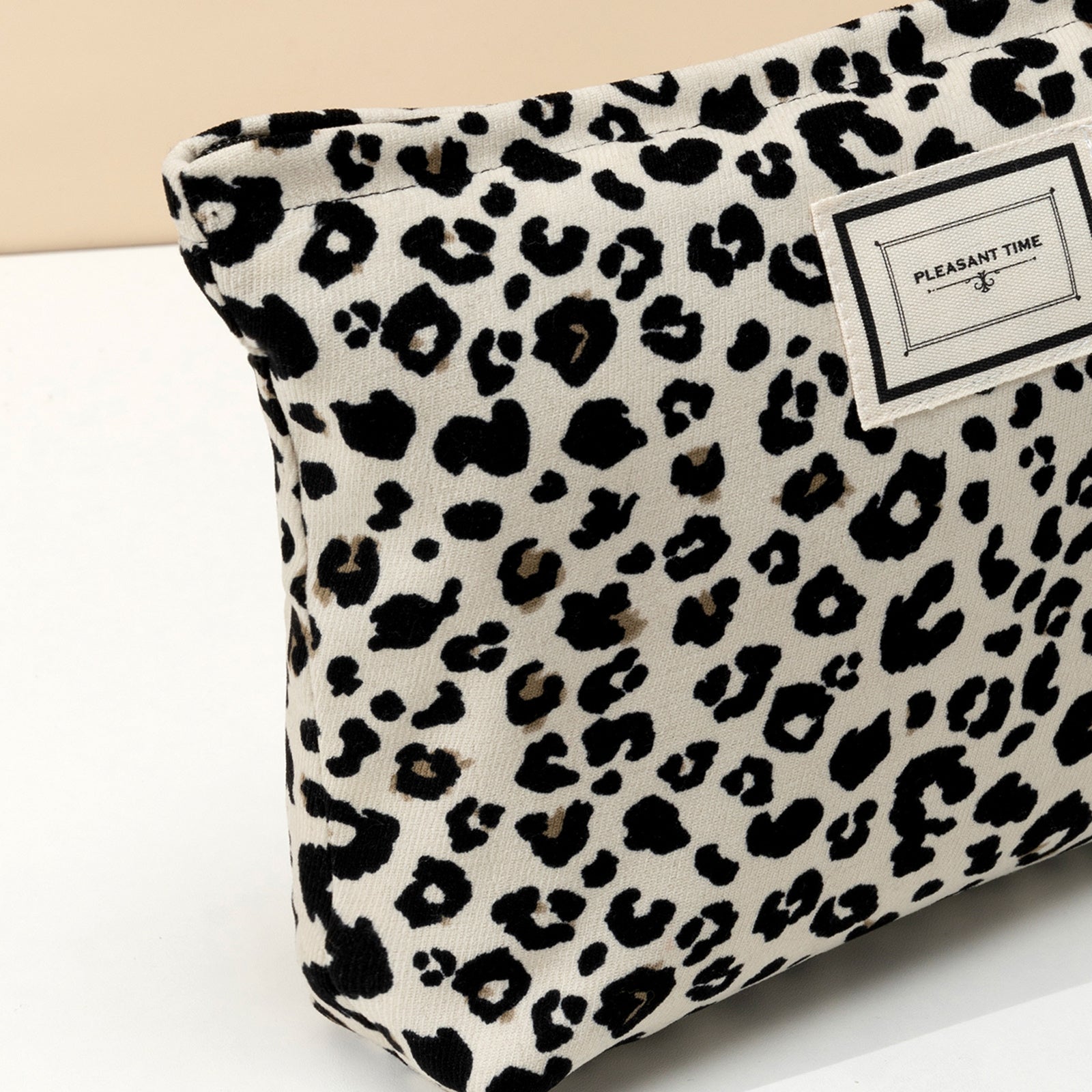 Borsa da Trucco Chic a Stampa Leopardata – Compatta e Funzionale