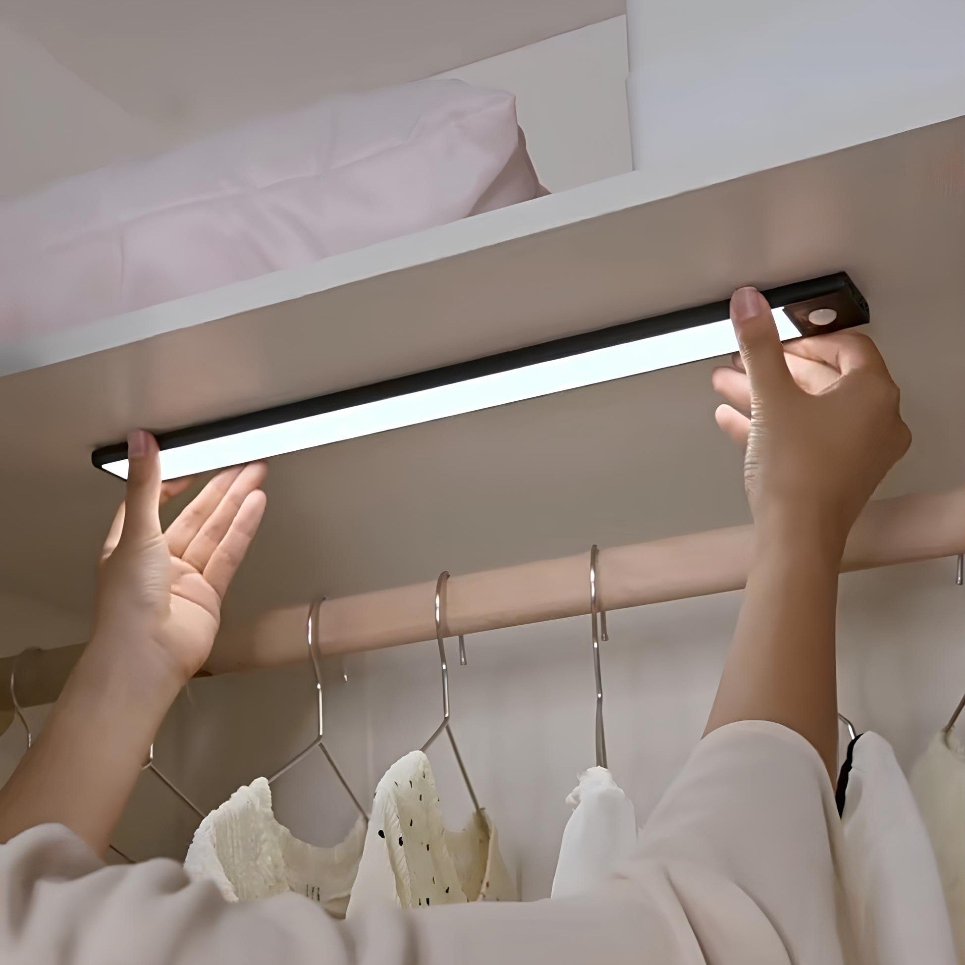 Lampada Wireless con Sensore di Movimento - GlowMotion