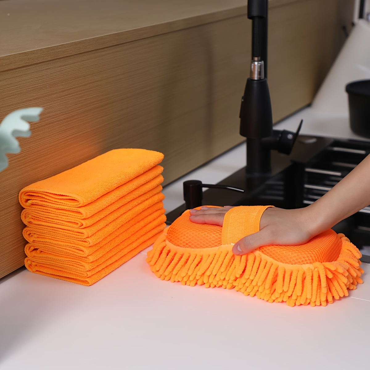 Set di Lavaggio Auto in Microfibra – Spugna e Asciugamani per Risultati Brillanti