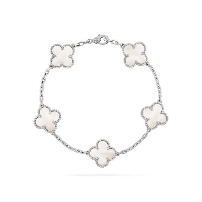 Bracciale Lana Charm Quadrifoglio - Accessorio Elegante per la Fortuna